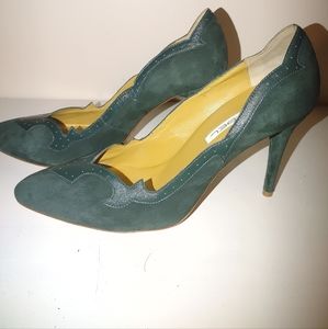 C Label heels sz 10m forest green